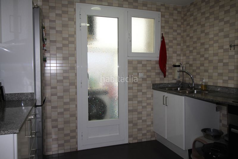 Foto f644ff68-f753-4345-a5b4-f54a4ef3433f. Pis amb aparcament a Carlet