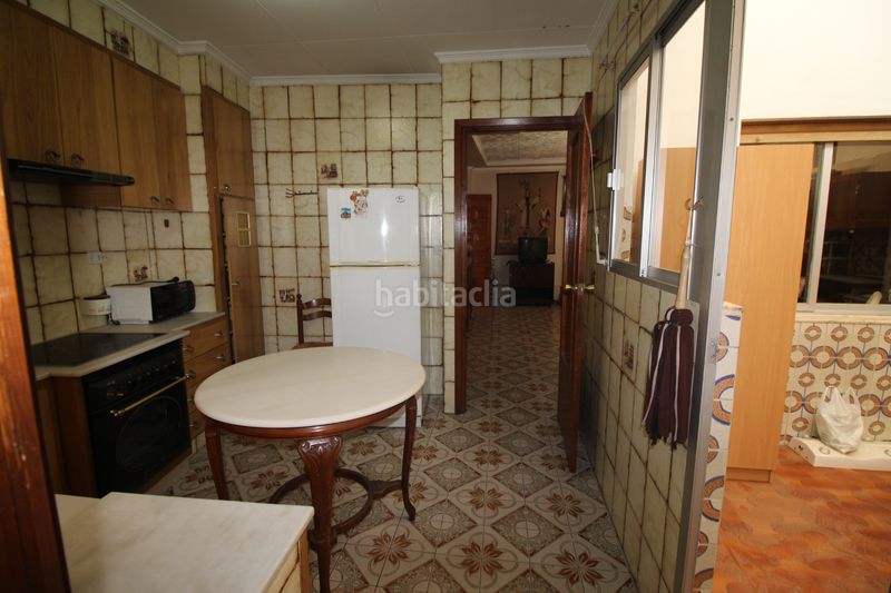 Foto 1b6e5e9a-5d51-4387-9040-a41d89c42066. Casa amb xemeneia aparcament a Carlet