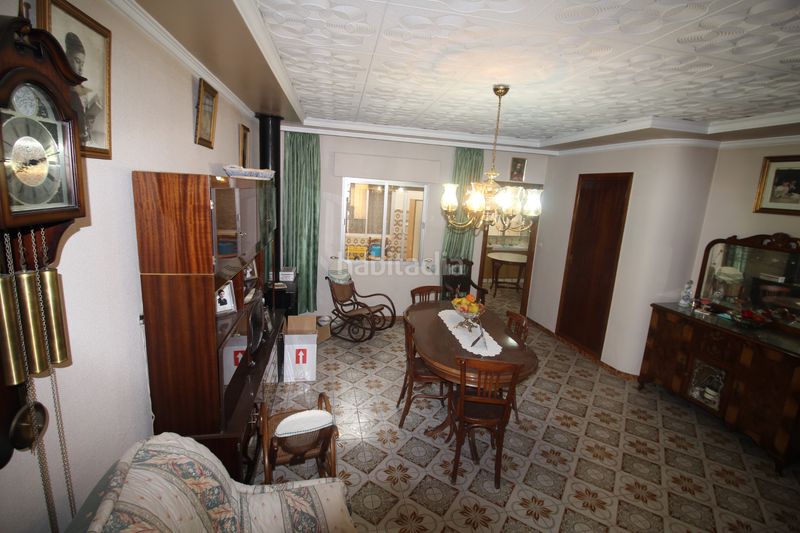Foto 2102de81-eea9-409d-a60a-3432e6bec936. Casa amb xemeneia aparcament a Carlet