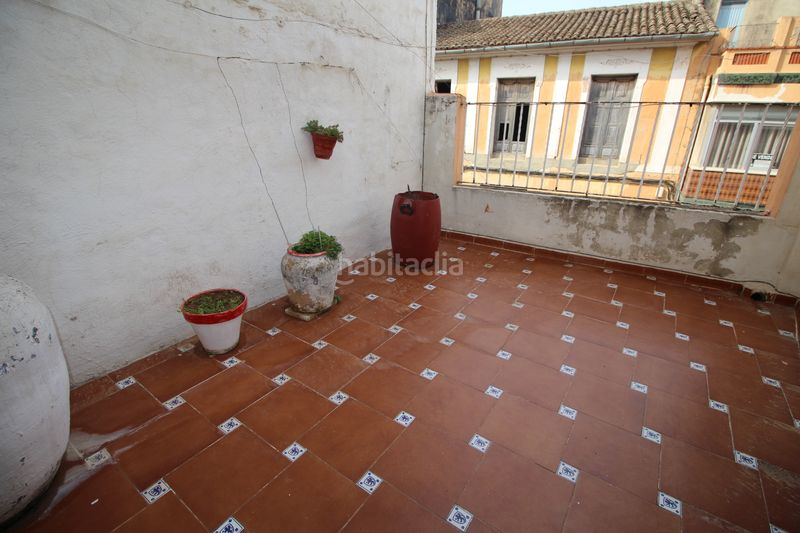Foto 3c9fa2d8-ab3b-42b8-82ed-74a9fc29e654. Casa amb xemeneia aparcament a Carlet