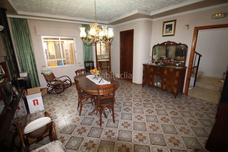 Foto 87d00a54-bb17-4052-b66e-f6ddb31a2ca0. Casa amb xemeneia aparcament a Carlet