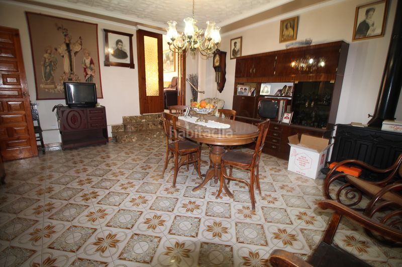 Foto a48bf5ff-6a06-4fa0-83eb-34a05a94effc. Casa amb xemeneia aparcament a Carlet