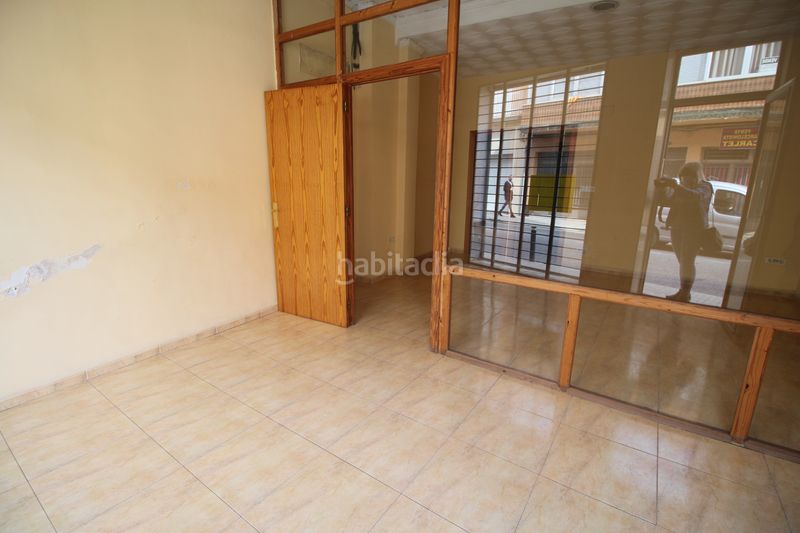 Foto e192489c-f593-4fa1-a97a-adf53d7d8510. Casa amb xemeneia aparcament a Carlet