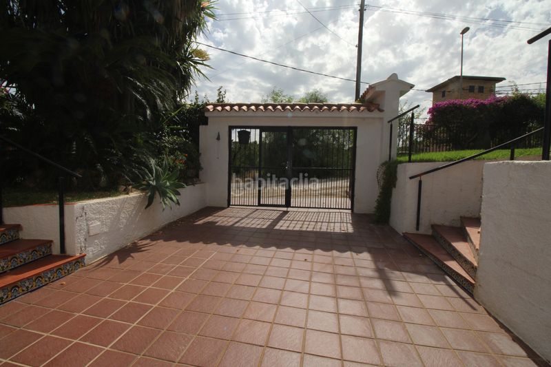 Foto 78d6b8b0-d056-45a3-9e7b-329a10ec88de. Chalet  en Catadau