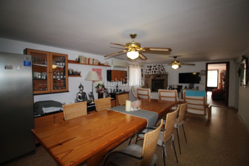 Foto 8a04f0c0-1dd1-45b0-a609-881d9c955e2c. Chalet  en Catadau