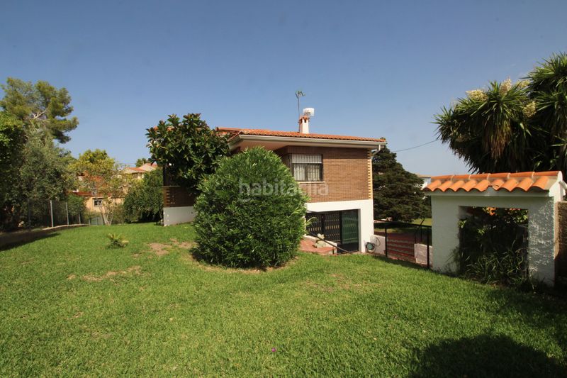 Foto 8f8f4f18-7b99-42f7-91e9-a53c89742c04. Chalet  en Catadau
