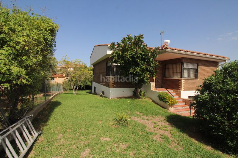 Foto a1f6a685-f276-476c-b3d8-fdfea69ca275. Chalet  en Catadau