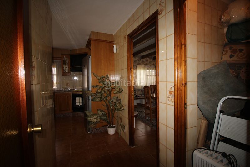 Foto ff3b080b-9f4d-43f8-8215-633c5f484cb7. Chalet  en Catadau