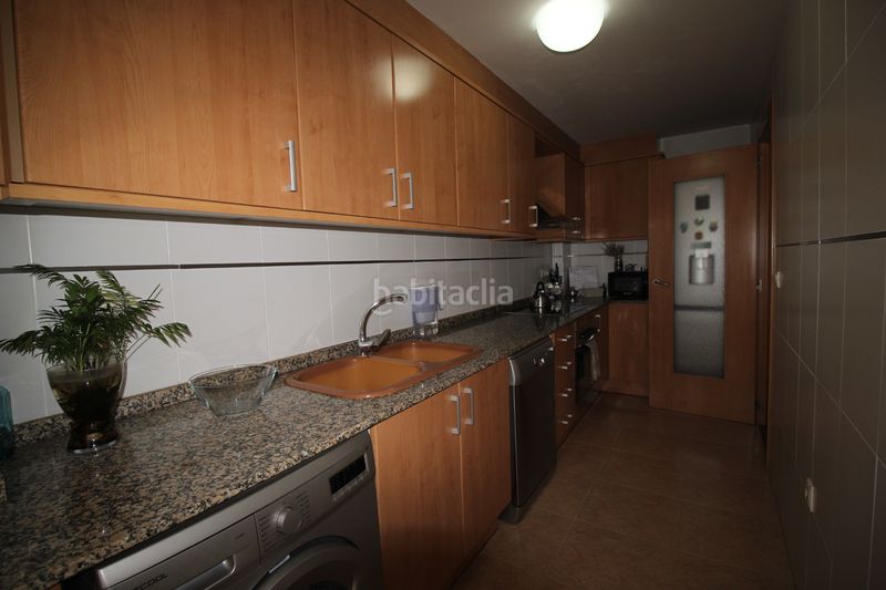 Foto f4b9282c-6b7f-4239-ab62-8714d60646e9. Pis amb aparcament a Carlet