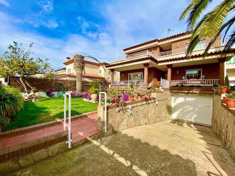 Foto 5f1b7715-86fe-4dba-ab10-55b486d10ec0. Casa en venta chalet independiente en la llosa cerca del mar. en Cambrils