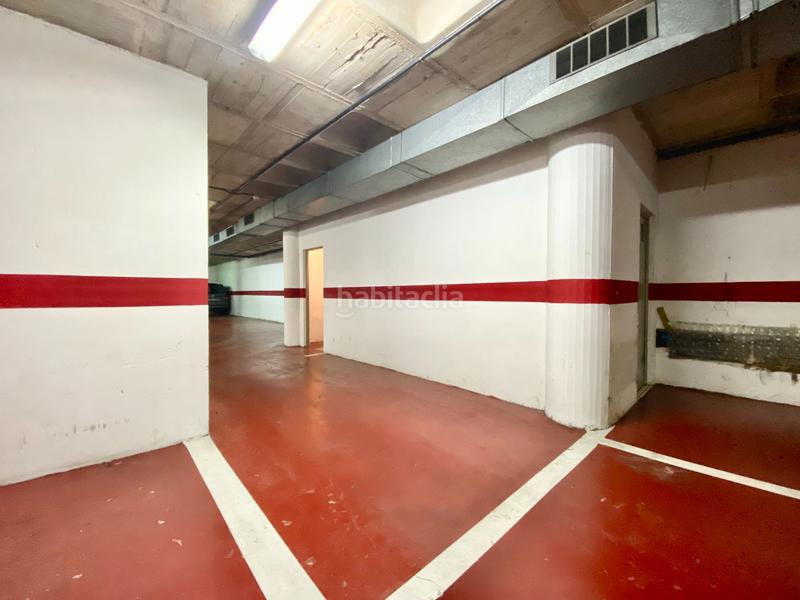 Foto bce62ee9-3ee7-47d6-8a79-7357f5932980. Aparcament cotxe a Eixample Tarragona