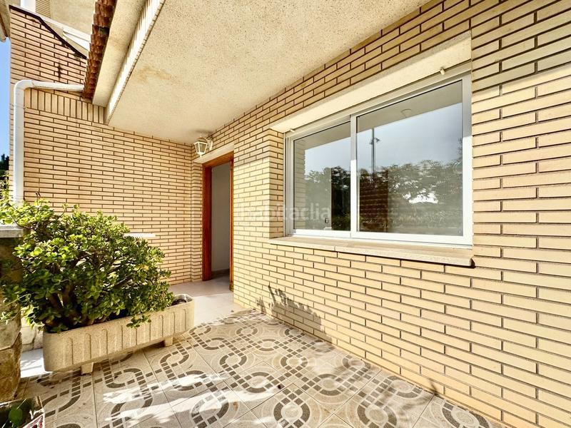 Foto 42506aaa-aa88-48c7-8d28-e3f6eb3f8397. Casa con riscaldamento parcheggio in Vila-seca poble Vila-seca