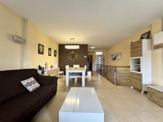 Duplex  Reus. Dúplex familiar en vila seca