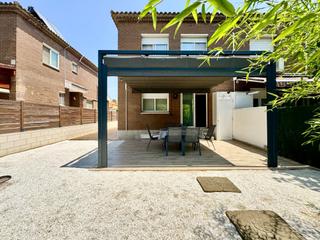 House  Munich. Casa familiar amueblada en vilafortuny