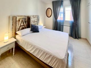 Alquiler Piso  Roger de llúría. Alquiler anual de un piso en cambrils puerto