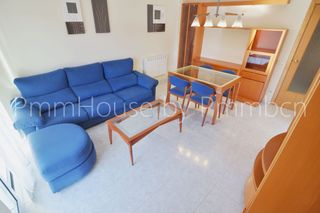 Flat  Avinguda de ballester. Piso muy luminoso, en excelente estado de 4 dormitorios, con par