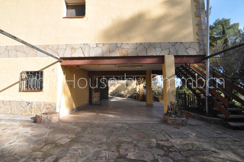 Foto 76ca0df7-ce9c-4c8e-a8de-5ac9b1dd254d. Chalet en excelente estado con vistas en Mediona