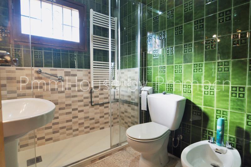 Foto 788673e8-9846-438a-99f4-5807b92ee586. Chalet en excelente estado con vistas en Mediona