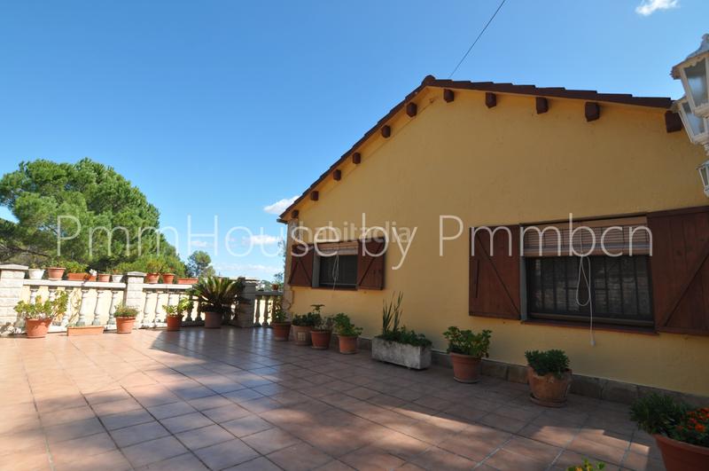 Foto 94328538-4368-4809-bc2f-67f199211e24. Chalet en excelente estado con vistas en Mediona