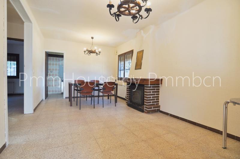 Foto c204958a-31c0-457a-be57-2c477feb4163. Chalet en excelente estado con vistas en Mediona