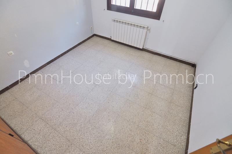 Foto ebe59f66-6f38-4e60-b745-11f9919ec587. Chalet en excelente estado con vistas en Mediona