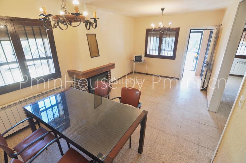 Foto f909cf95-9033-492f-aeef-60259a4d8d86. Chalet en excelente estado con vistas en Mediona