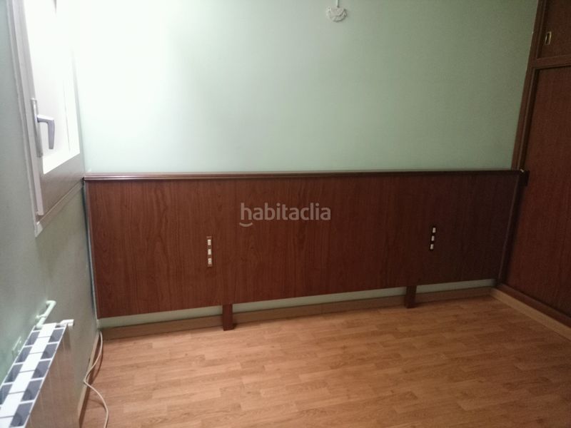 Foto 53731b69-9e2c-4f26-89ee-890dba5ceef3. Casa adossada amb calefacció a Ca n'Aurell Terrassa