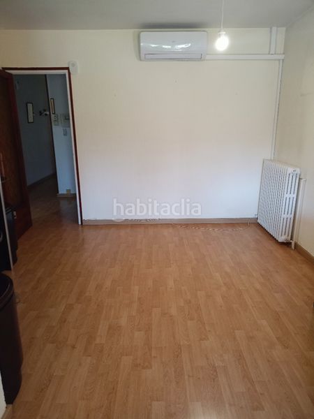Foto e6da245e-9f73-42fe-81a4-70985b409a6e. Casa adossada amb calefacció a Ca n'Aurell Terrassa