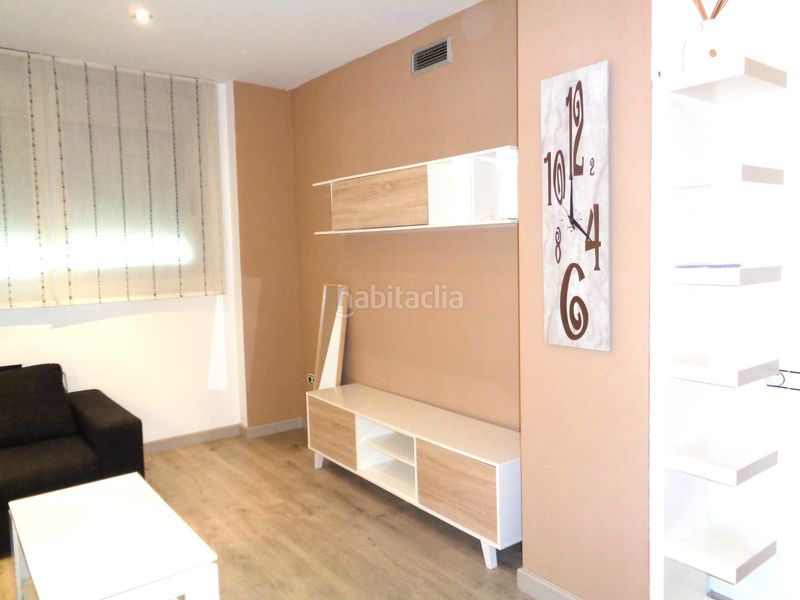 Foto ee726ba3-c4ee-43d1-8698-36679edd1681. Planta baixa amb calefacció aparcament a Segle XX Terrassa