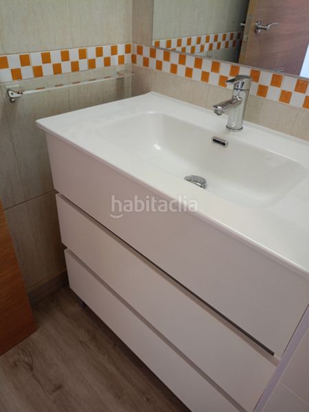 Foto c1eaf398-2a49-43fc-9c72-f87909e178f8. Loft amb calefacció a Egara Terrassa