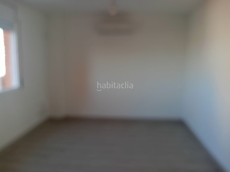 Foto c5b02772-3792-4d09-9653-8ba1632324f2. Loft amb calefacció a Egara Terrassa