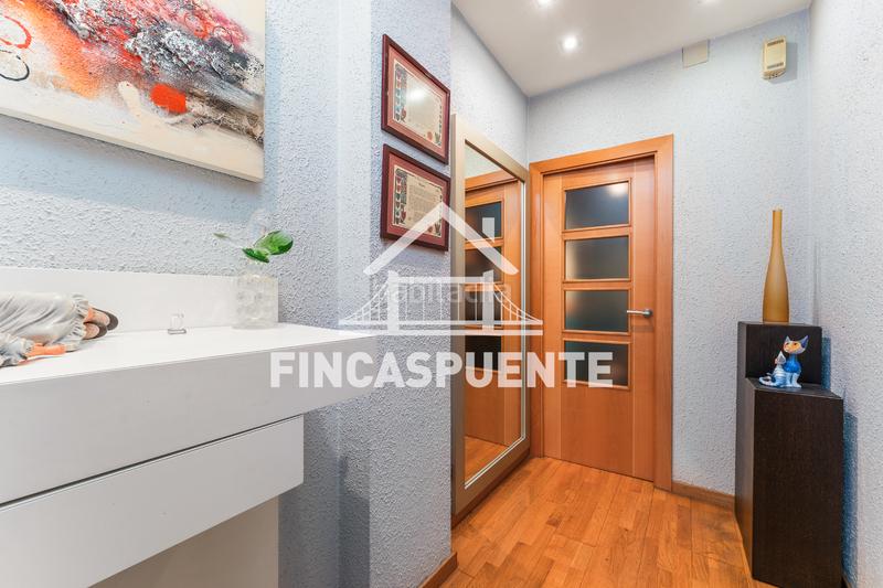 Foto 1013d0e5-232d-4304-8a1e-9a709fd18ae9. Piso en El Camp de l´Arpa del Clot Barcelona