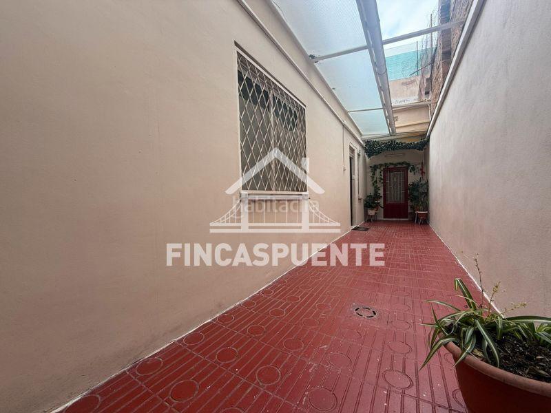 Foto 02346c61-82ff-46de-8fb4-1e69ac29150b. Appartement dans El Camp de l´Arpa del Clot Barcelona