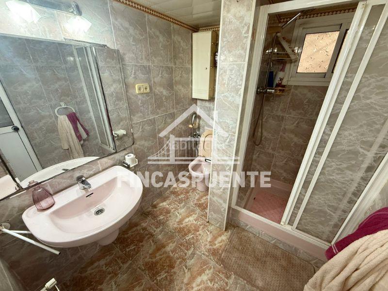 Foto 43300b9a-9691-49c4-9670-2bf60ddc4997. Appartement dans El Camp de l´Arpa del Clot Barcelona