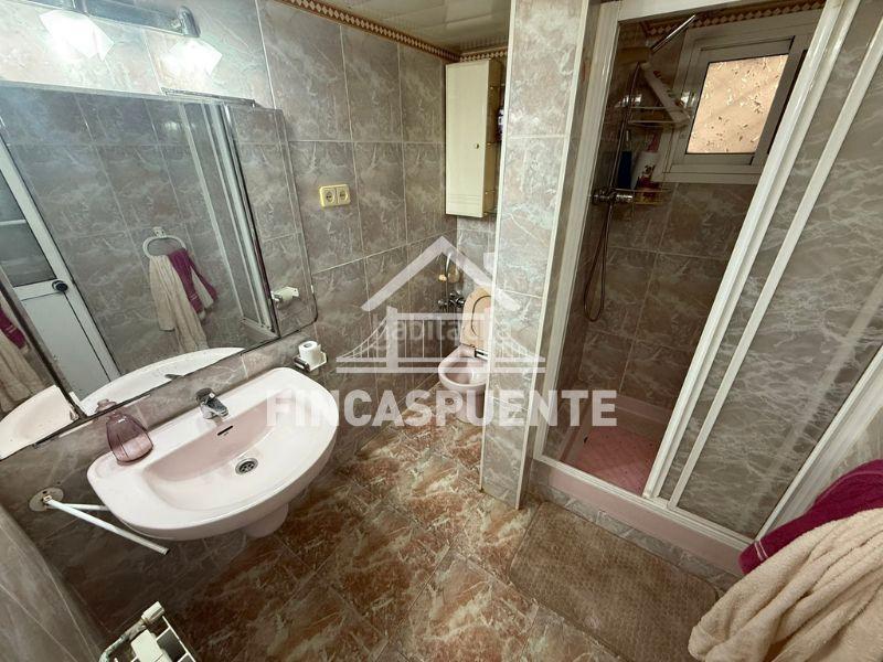 Foto 4dc1106c-2512-4e82-8f50-72d7aa12cfd4. Appartement dans El Camp de l´Arpa del Clot Barcelona