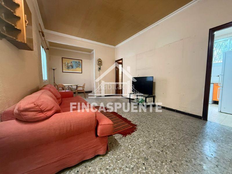 Foto 5e8895b8-5ed8-44f0-b3bc-a1b4118feef8. Appartement dans El Camp de l´Arpa del Clot Barcelona