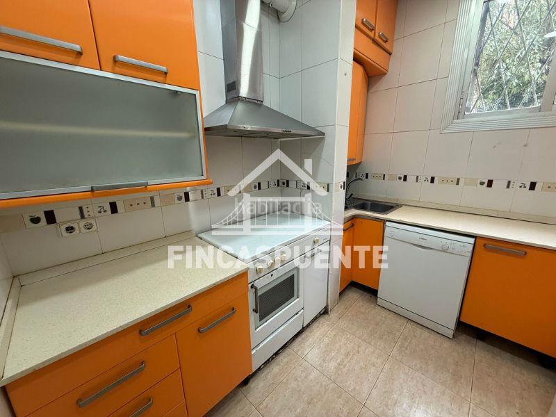 Foto 8256c6cf-8517-40cb-8fa0-b55ce645c703. Appartement dans El Camp de l´Arpa del Clot Barcelona