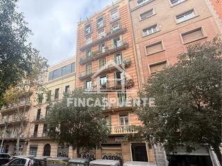 Flat  Carrer de còrsega