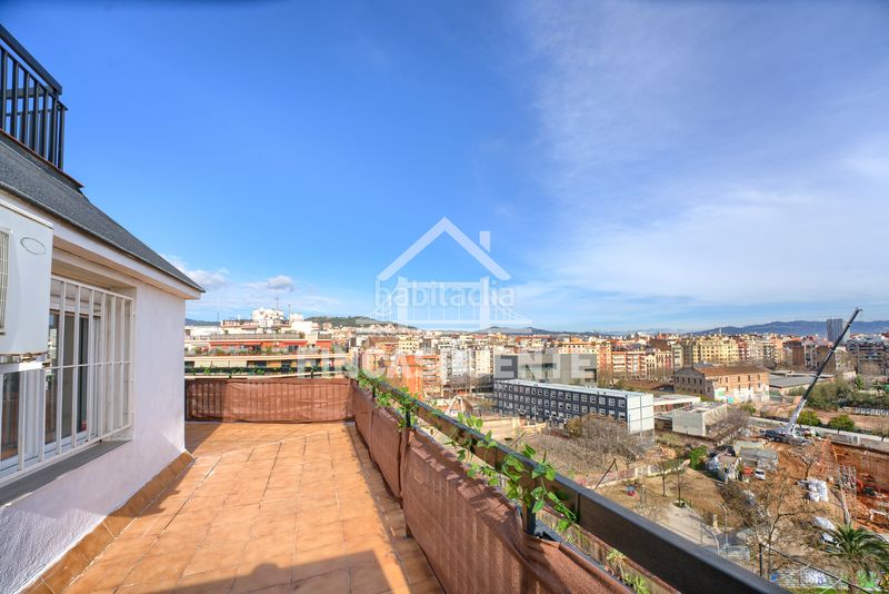 Foto a6907315-b18d-49cb-828d-70ec780addb3. Àtic a Fort Pienc Barcelona