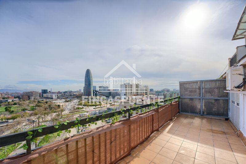 Foto b5d4f62a-d2fd-4edc-aeac-63d38c169042. Àtic a Fort Pienc Barcelona