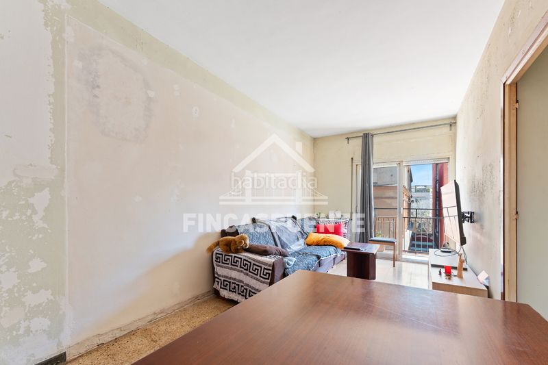 Foto 8b474f5f-6be1-44b7-b38d-a6229b1447b5. Pis a El Camp de l´Arpa del Clot Barcelona