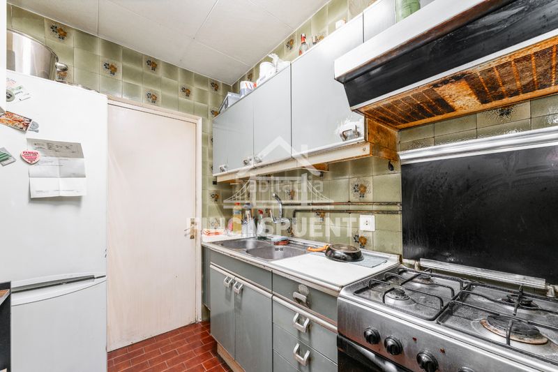 Foto dca0de94-24c3-4fd3-9434-35af4fddd40d. Pis a El Camp de l´Arpa del Clot Barcelona