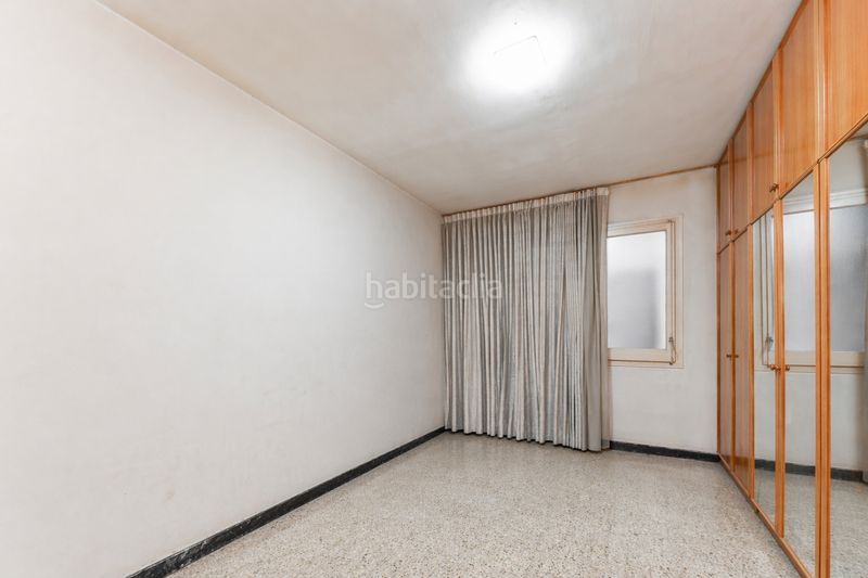 Foto e42adbfd-ae6a-4175-8f53-b370b309f3c9. Pis a El Camp de l´Arpa del Clot Barcelona