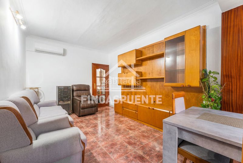 Foto f006d792-d09e-4deb-93e6-8229a5a004d2. Pis a El Camp de l´Arpa del Clot Barcelona
