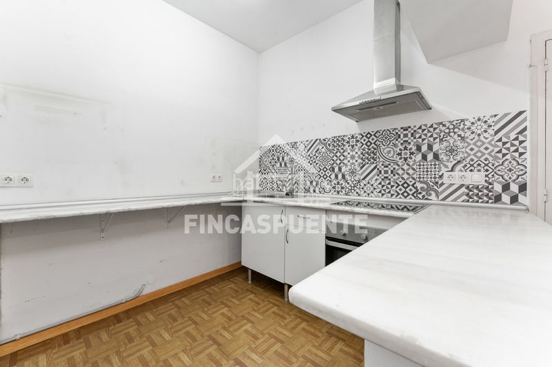 Foto a3cc0489-4fe8-4320-953b-70446b90b6ea. Estudi a El Camp de l´Arpa del Clot Barcelona