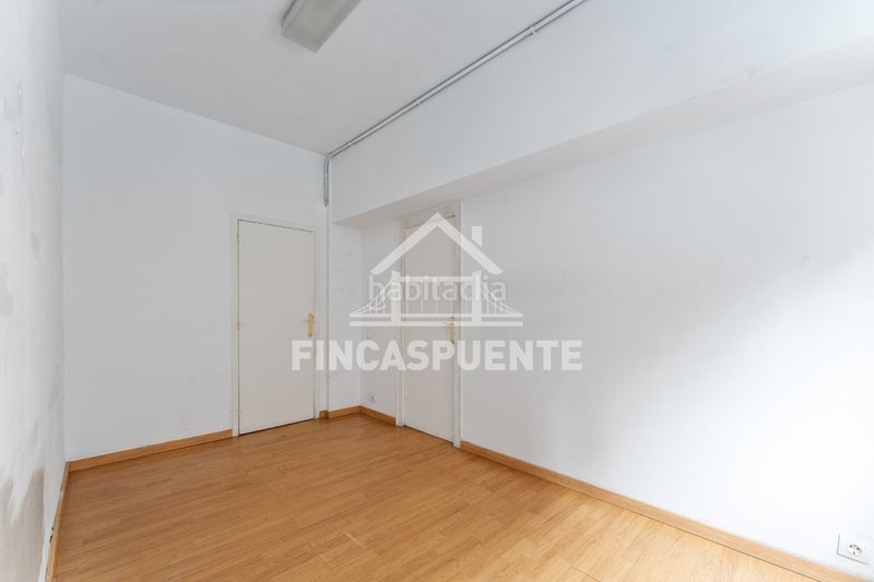 Foto e7d65893-bfb3-4a2e-8032-91b9f6a68472. Estudi a El Camp de l´Arpa del Clot Barcelona