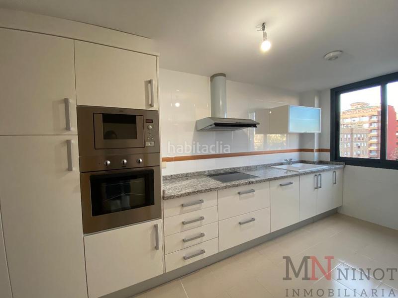 Foto bcf731ab-d7f0-454b-b54e-af96cc7e6493. Location appartement avec parking dans Piscinas Villarreal / Vila - real