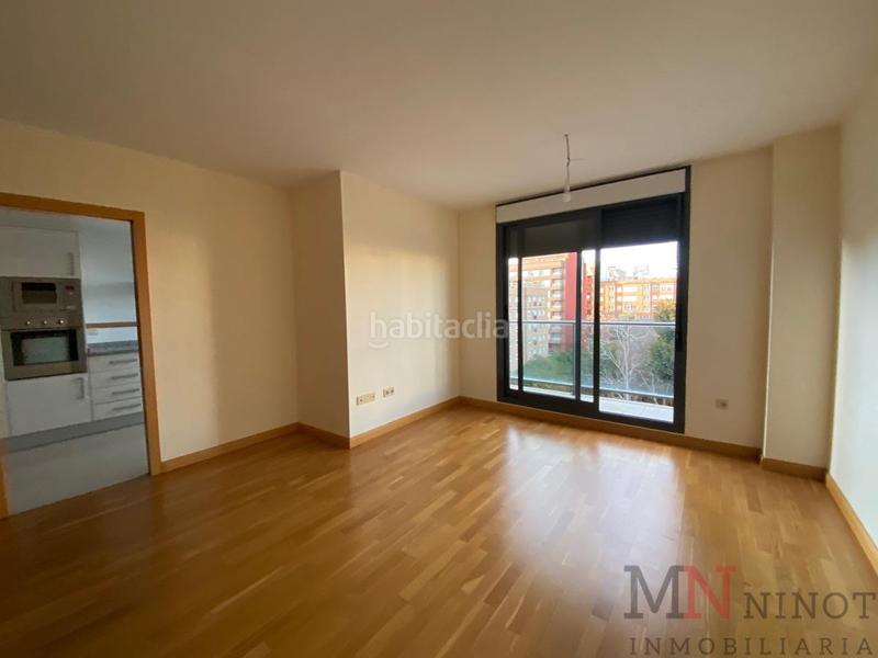 Foto 3595832f-1d93-4aa5-be5e-71813d1a9d3b. Miete etagenwohnung mit parking in Piscinas Villarreal / Vila - real