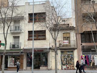 Casa adossada en Hospital - Plaza del Real. Castell�ncasa