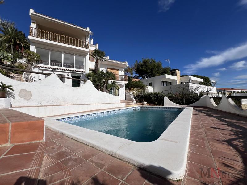 Foto 1ad2c1ce-96a9-4d89-b500-b86a4f52d4ad. Chalet avec parking piscine dans Pueblo Benicasim / Benicàssim